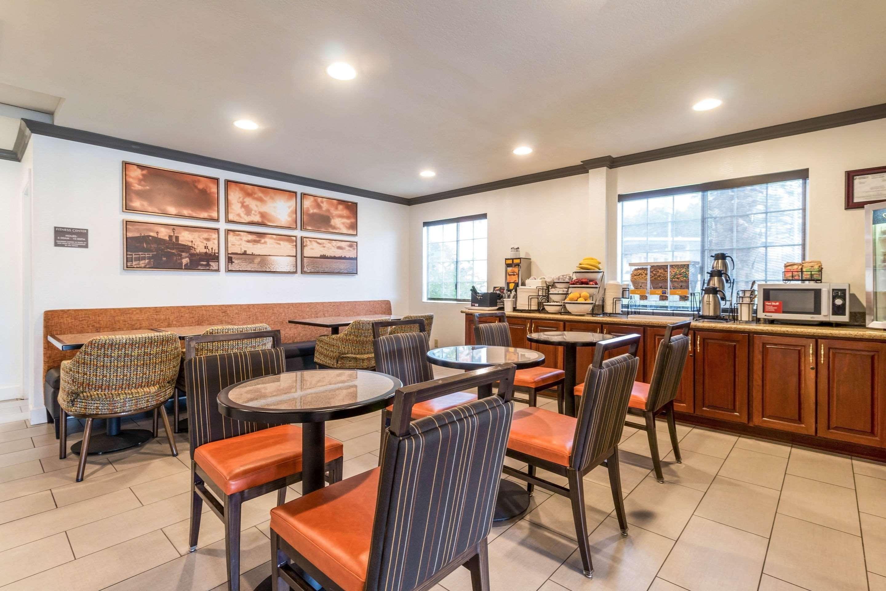 Comfort Inn Humboldt Bay Юрика Екстер'єр фото