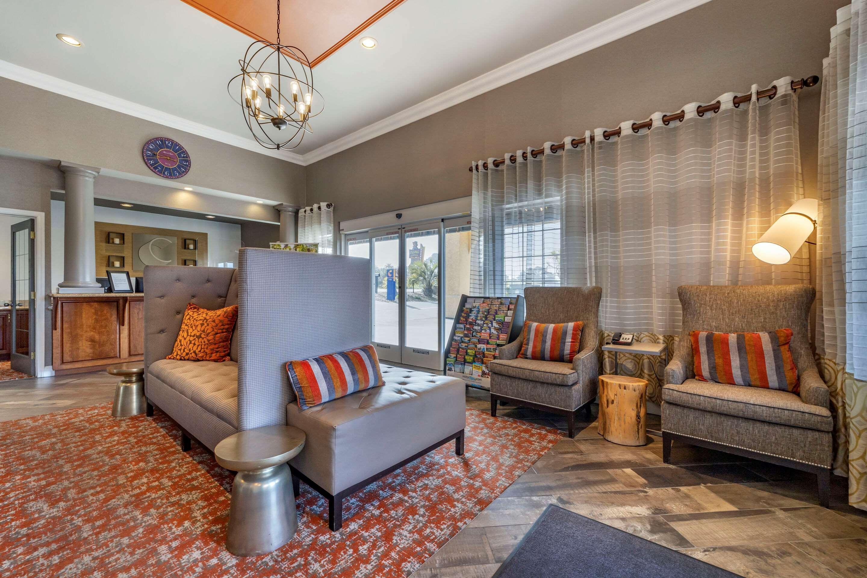 Comfort Inn Humboldt Bay Юрика Екстер'єр фото