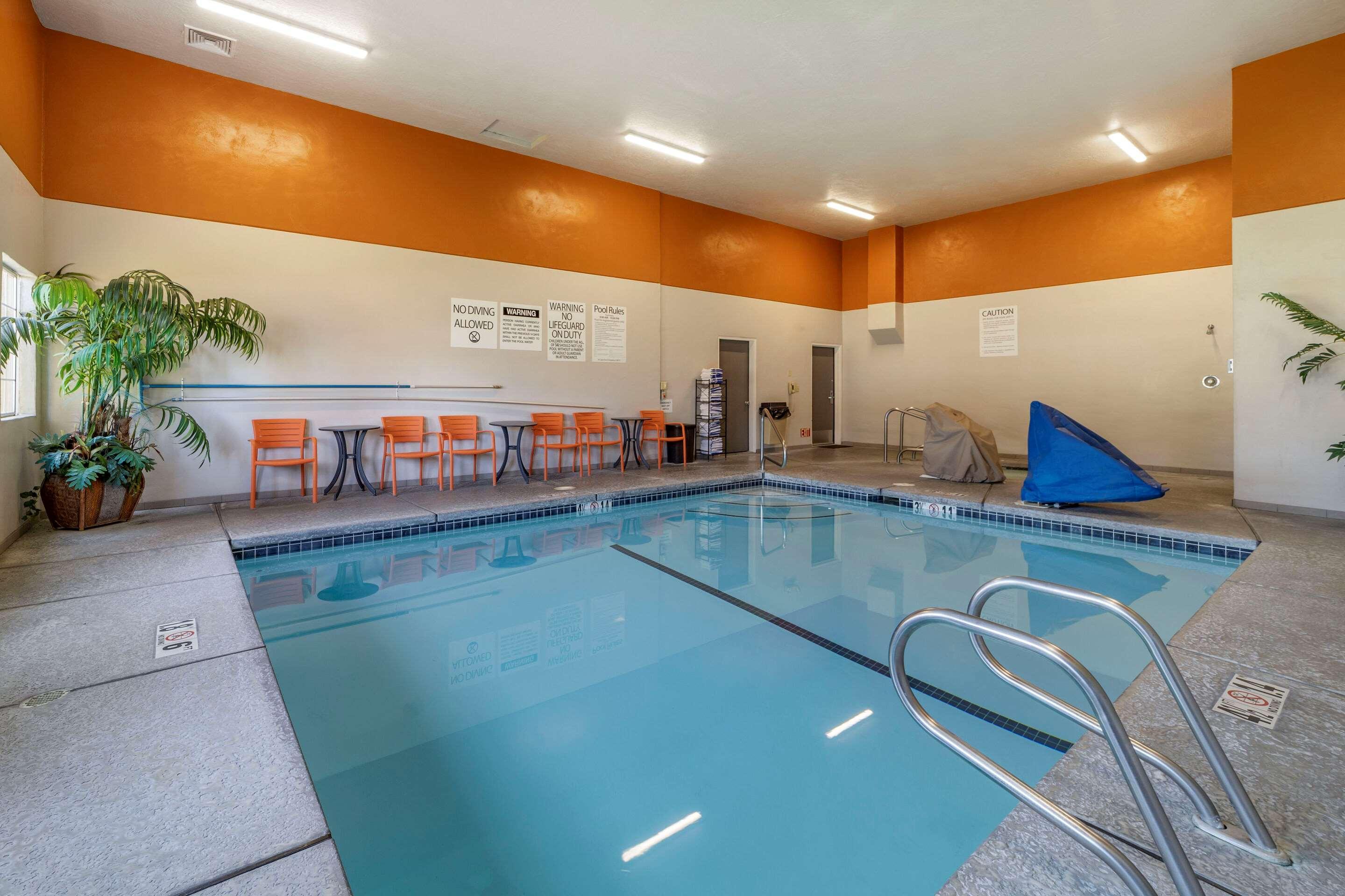 Comfort Inn Humboldt Bay Юрика Екстер'єр фото